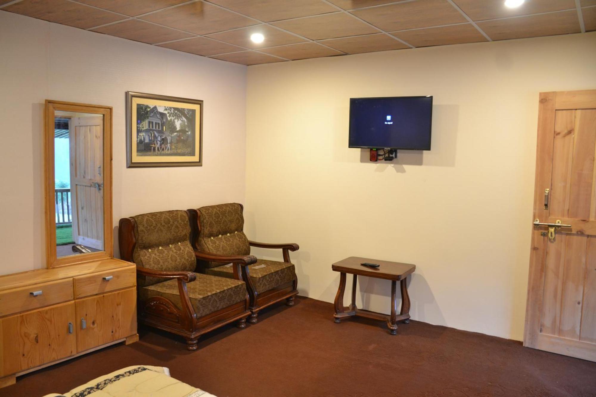 West End Lodges Neelum Exterior foto